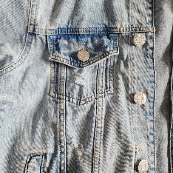 Guess Ripped/Distressed Denim Jacket (Medium) (Never Worn) - Picture 3 of 13